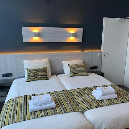 Hotel & Appartementen Royal Sas van Gent Luaran gambar