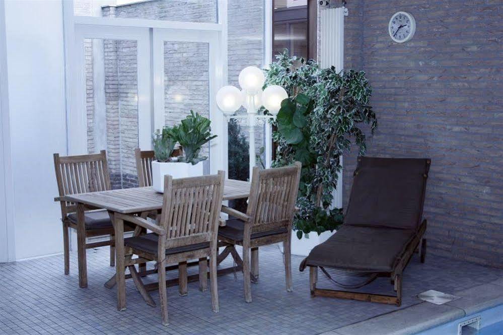Hotel & Appartementen Royal Sas van Gent Luaran gambar