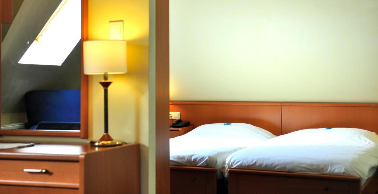 Hotel & Appartementen Royal Sas van Gent Luaran gambar